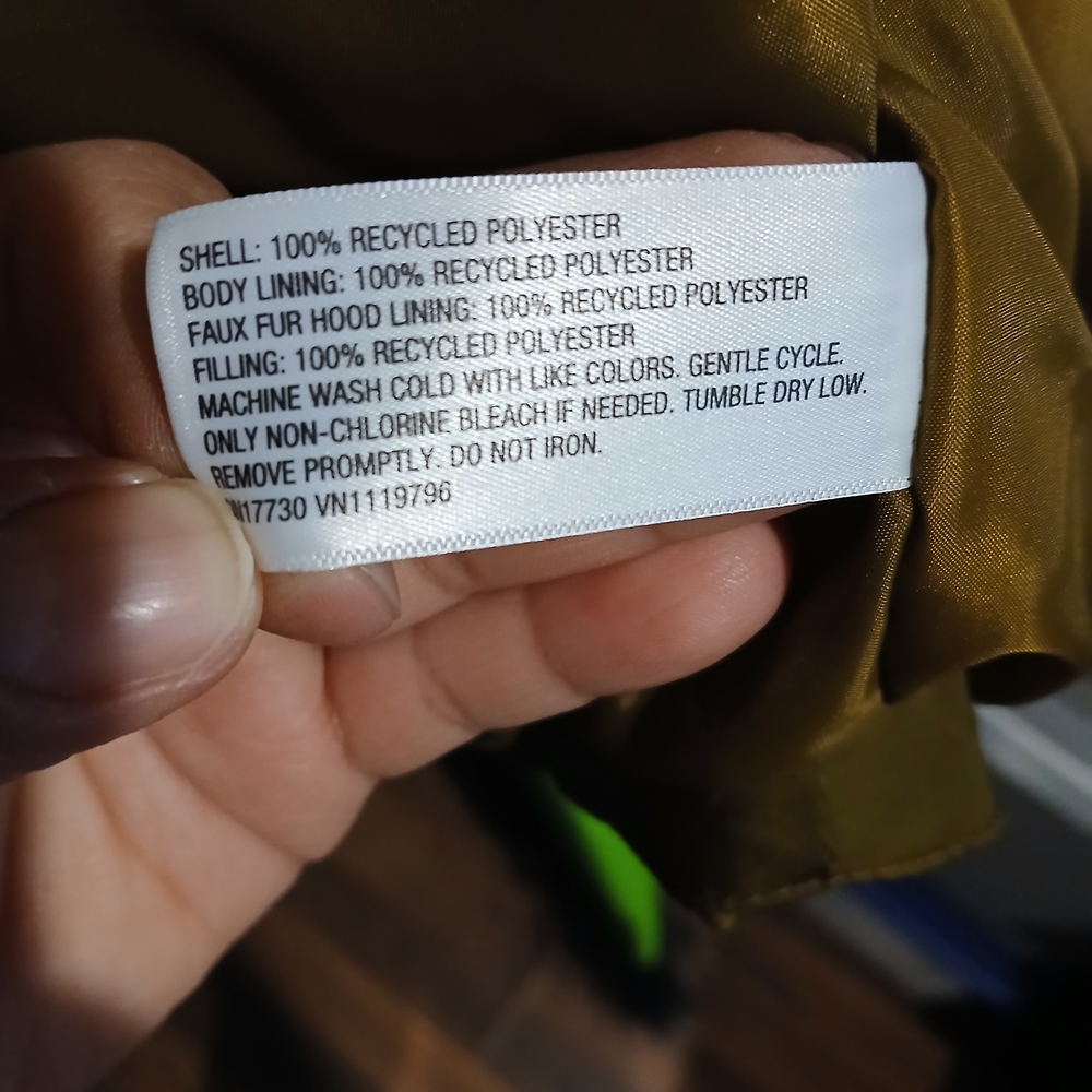 Universal Thread Metallic Gold Puffer Jacket - Picture 9 of 12